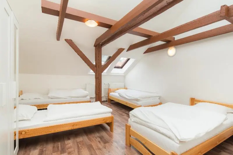 Easy Housing Hostel In Prague