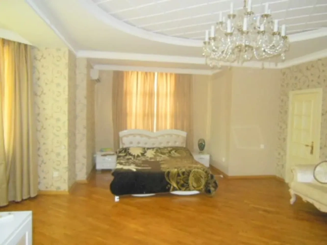 6 Bedrooms Classic Villa with city view