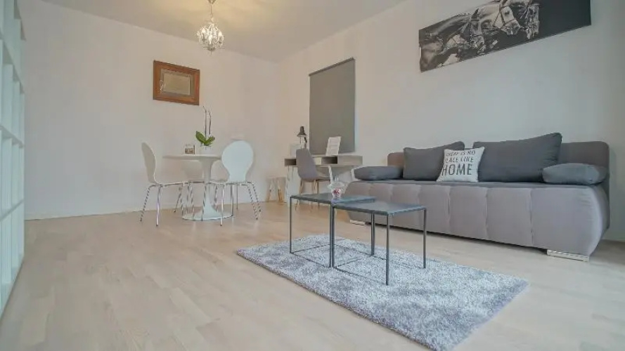 CN2i Luxury Accommodation Arte