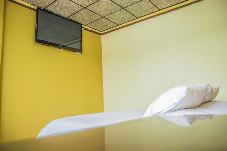 Hotel Flores Los Ponchos
