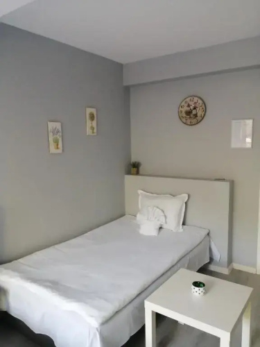 La Piazza Hotel