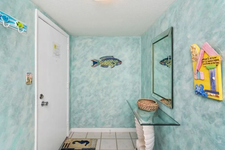 Shoreline 2096 Condo by RedAwning
