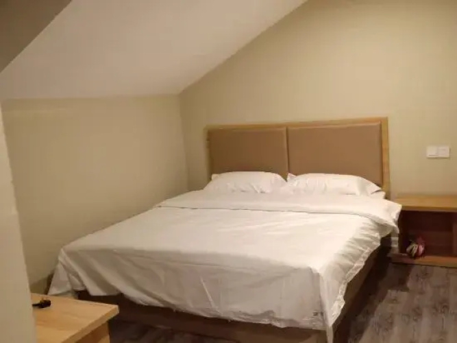 Qiqi Bei'er Theme Hotel