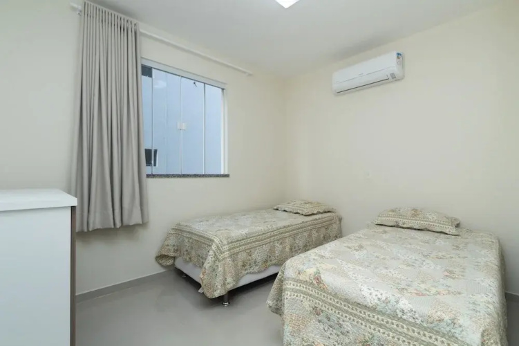 Apartamento 3 Dormitorios Em Bombas