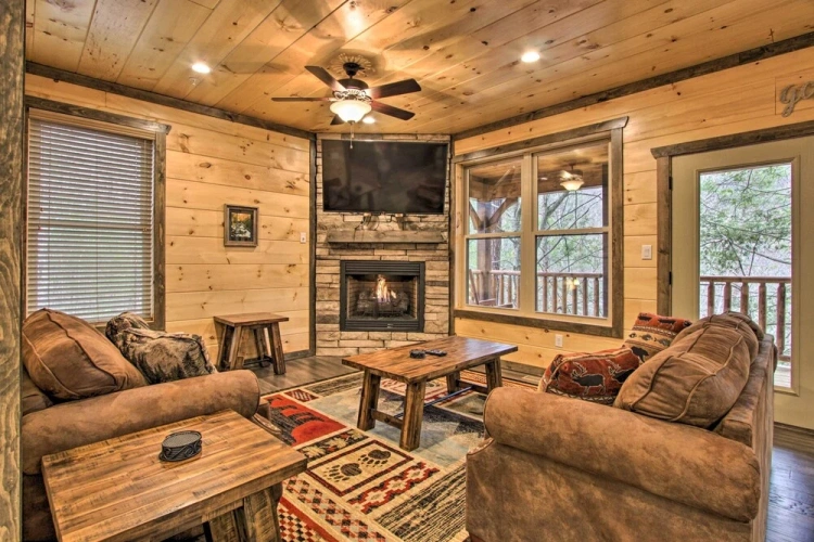 5 Bedrooms Cottage with balcony