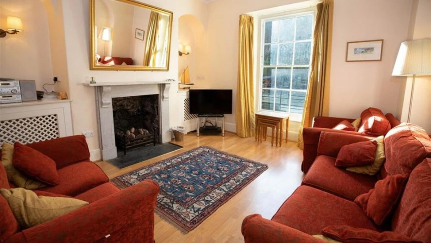 Frogmore Terrace 1