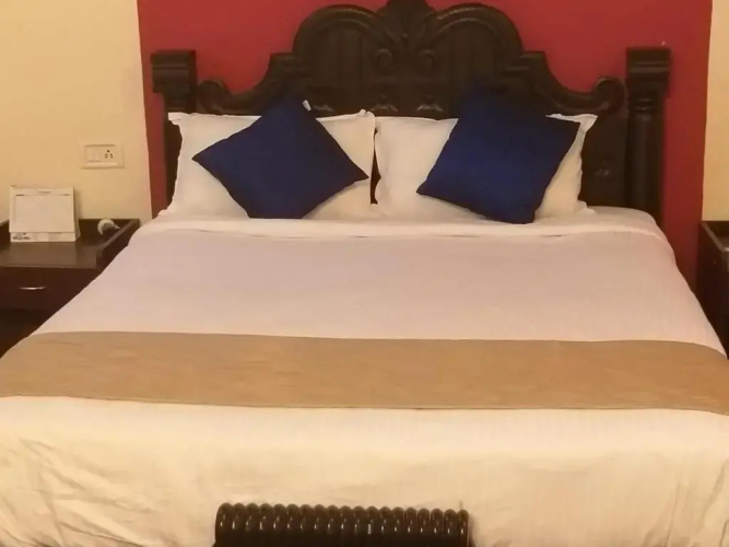 Woodpecker Resort