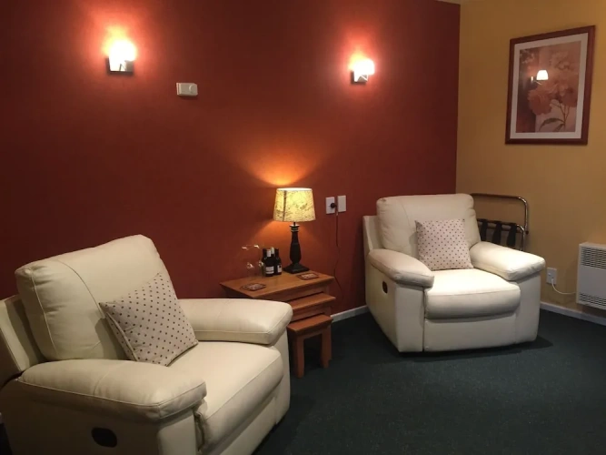 1 Bedroom Deluxe Suite