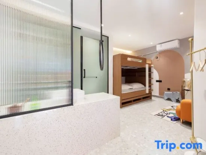 Standard Family room