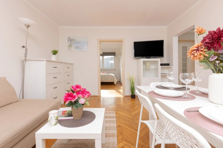 Warsaw Apartment Kasprowicza by Renters