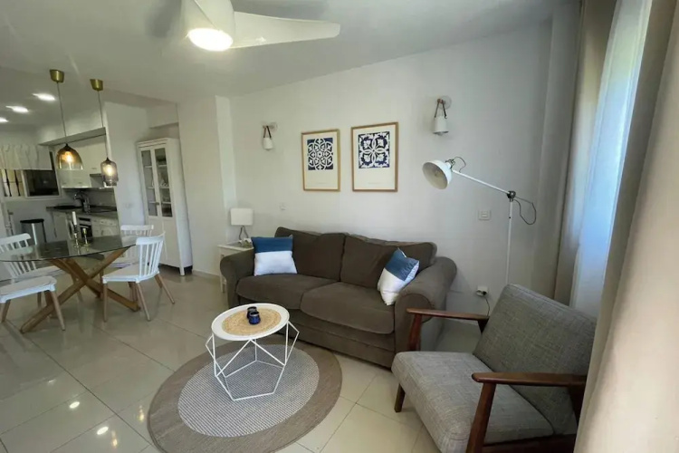 Townhouse - Sleeps 4 - Pool - Playground