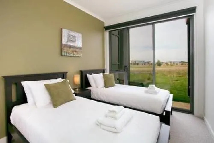 3 Bedroom Condo With Golf Course Views