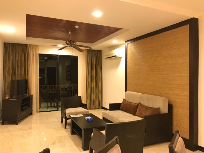 2 Bedrooms Apartment with sea view