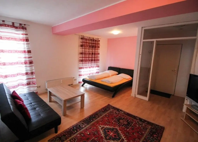 2 Bedrooms Apartment