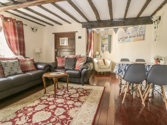 28 Stone Cottage