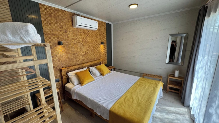 CNR Kitehouse