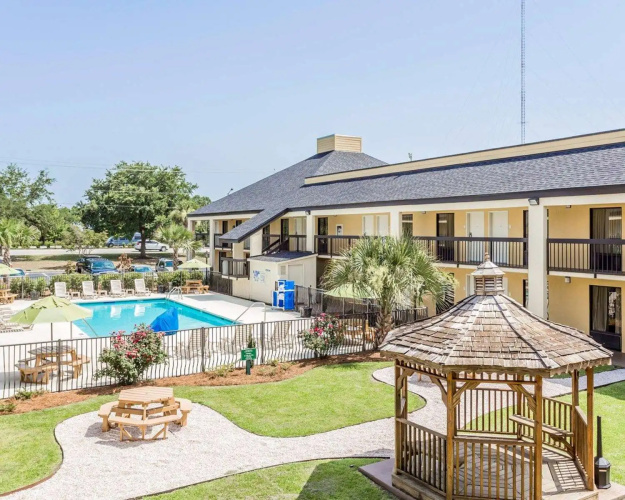 Clarion Inn Mt. Pleasant - Charleston photo 19