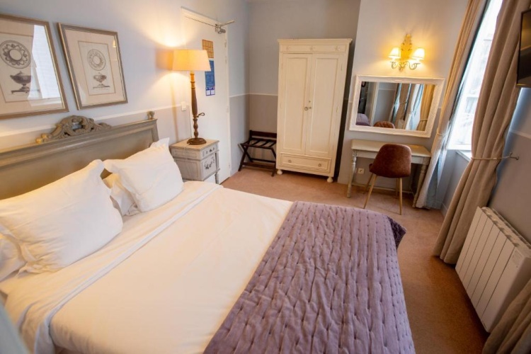 Standard Double room with garden view