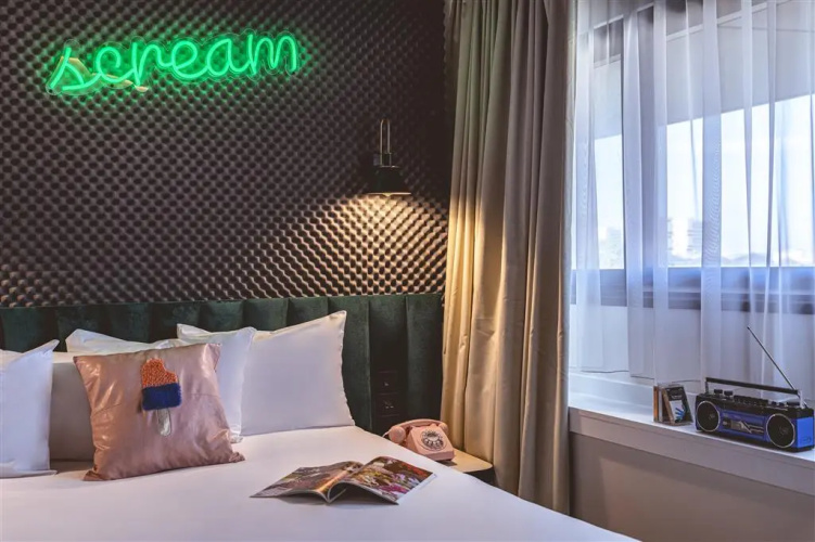 Le ReMIX Hotel 4
