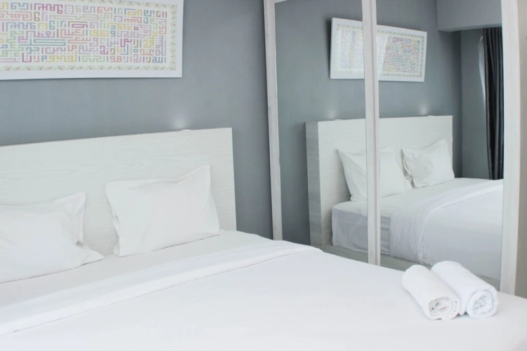 Modern Look And Comfy Studio Apartment At Springlake Summarecon