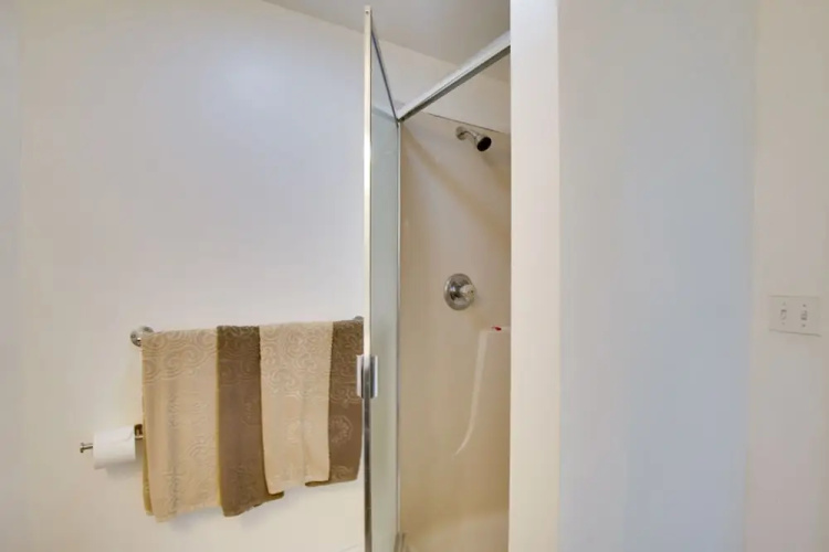 Old Orchard Beach Vacation Rental, Walk to Ocean!