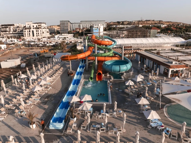 Sea Breeze Resort
