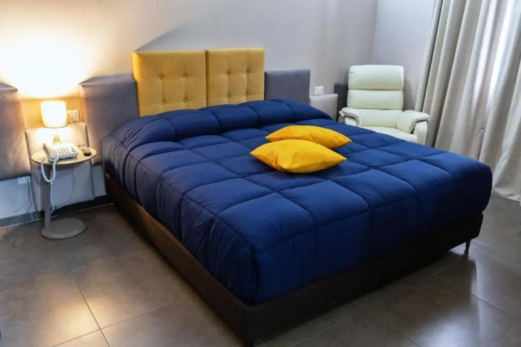 Deluxe Triple room with balcony and with sea view