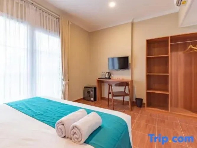 Standard Triple Family room