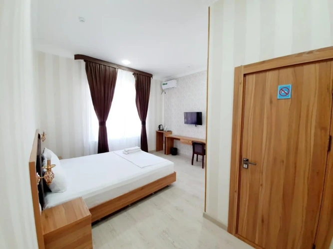 Standard room with city view