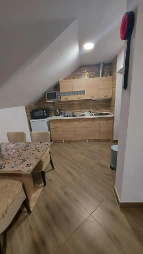 Apartment Slap