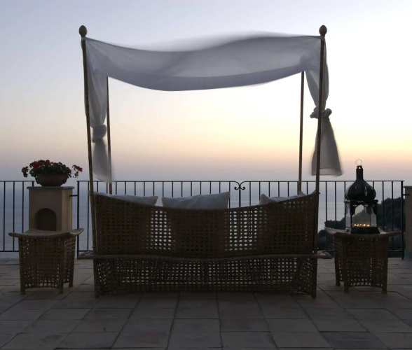 Marulivo Hotel
