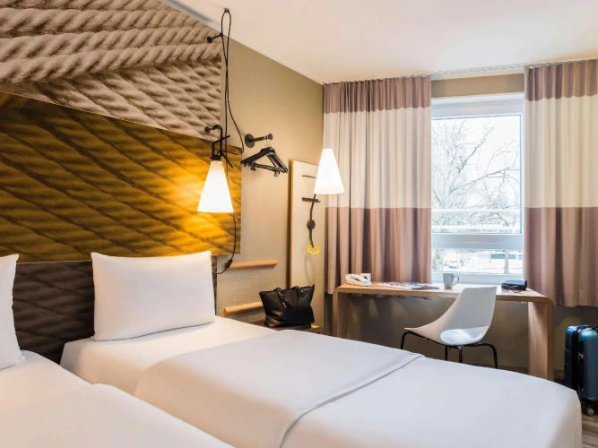 Standard Twin room