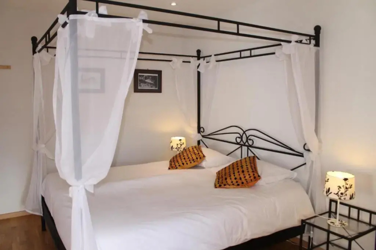 Petit Hotel
