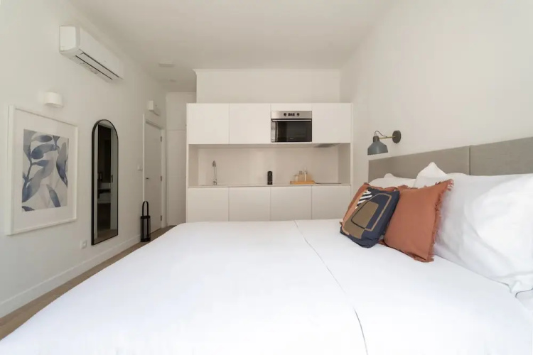 Lapa Diplomatic Flat 1 4 by Feel Lisboa