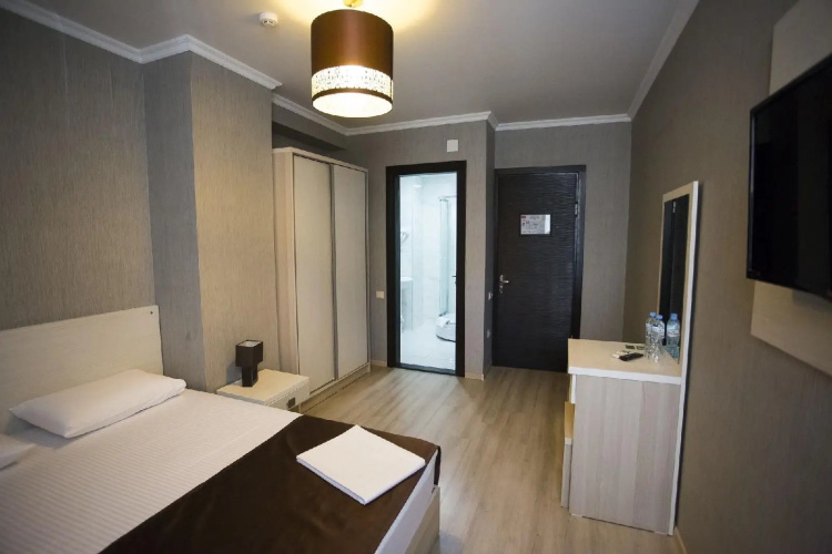 Hotel & Cafe Batus
