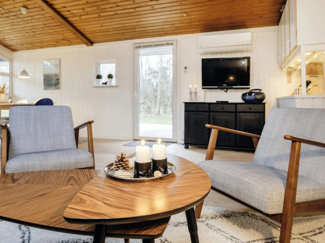 6 Person Holiday Home in Jerup