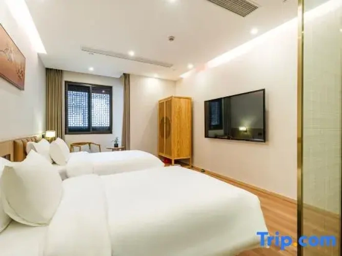 Classic Twin room