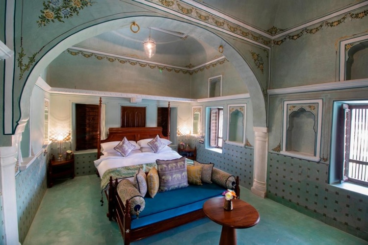 Royal room