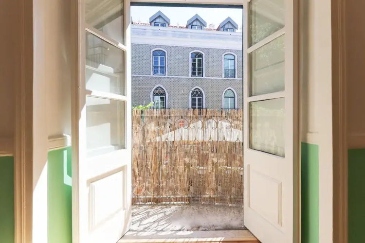 Castelo Premium II by Homing