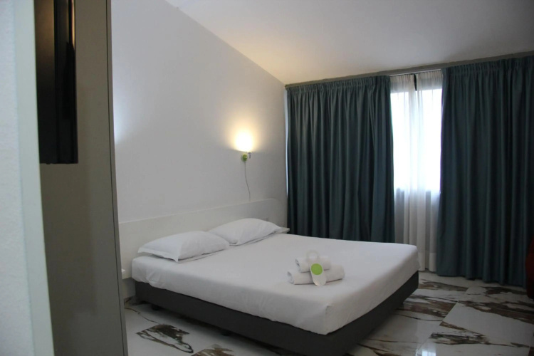 Green Hotel Motel