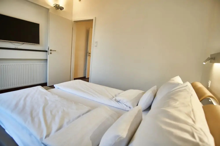 Alpha Residence