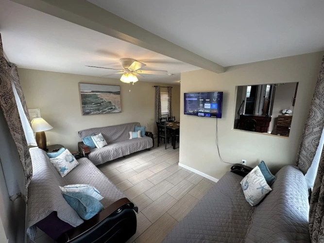 2 Bedrooms Family Basement Cottage