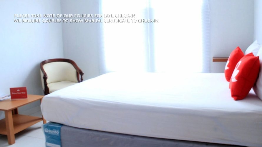 ZEN Rooms Puri Indah Syariah