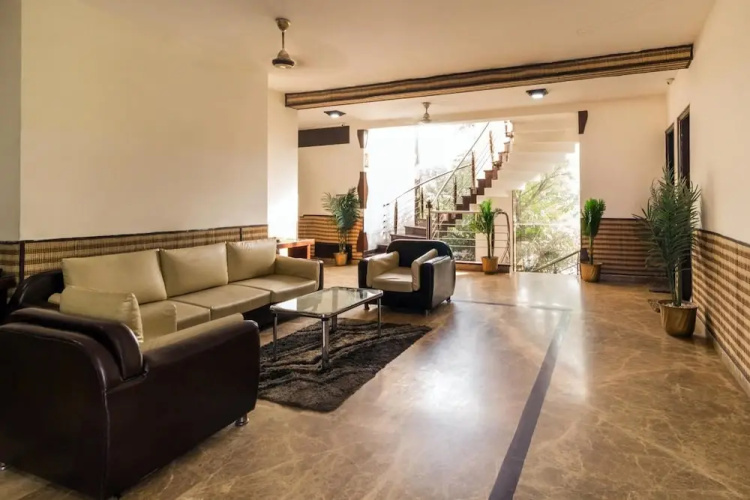 Hotel Empire BnB Gurgaon