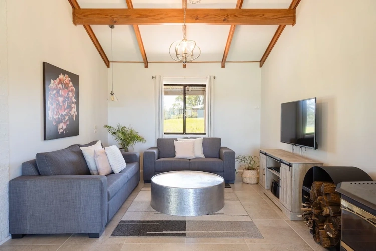 5 Bedrooms Cottage with garden view