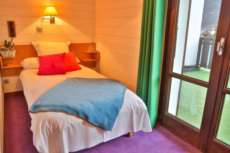 Standard Double room with balcony and with mountain view