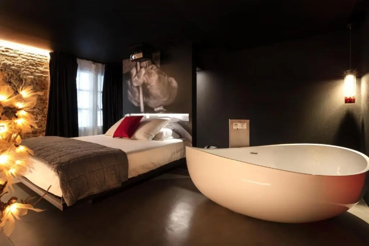 1 Bedroom Suite