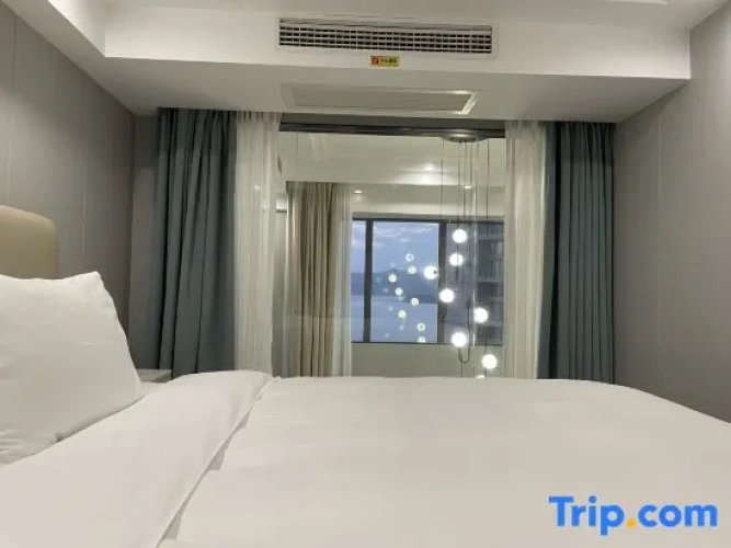 1 Bedroom Apartment with sea view