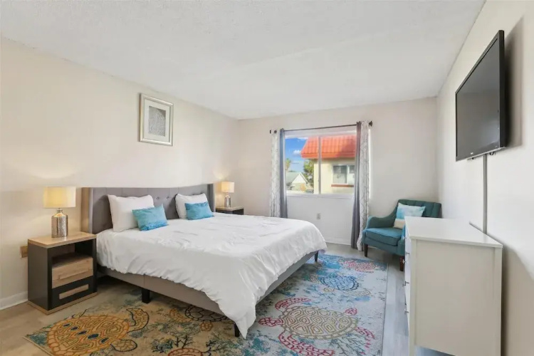 Beachside 2br/2ba Condo w/ Pool, Balcony & Boat Parking in St. Augustine