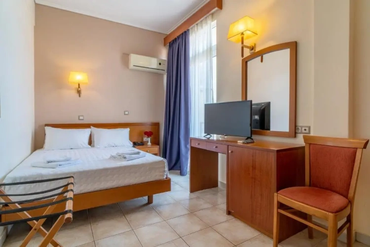 Standard Double room with pool view